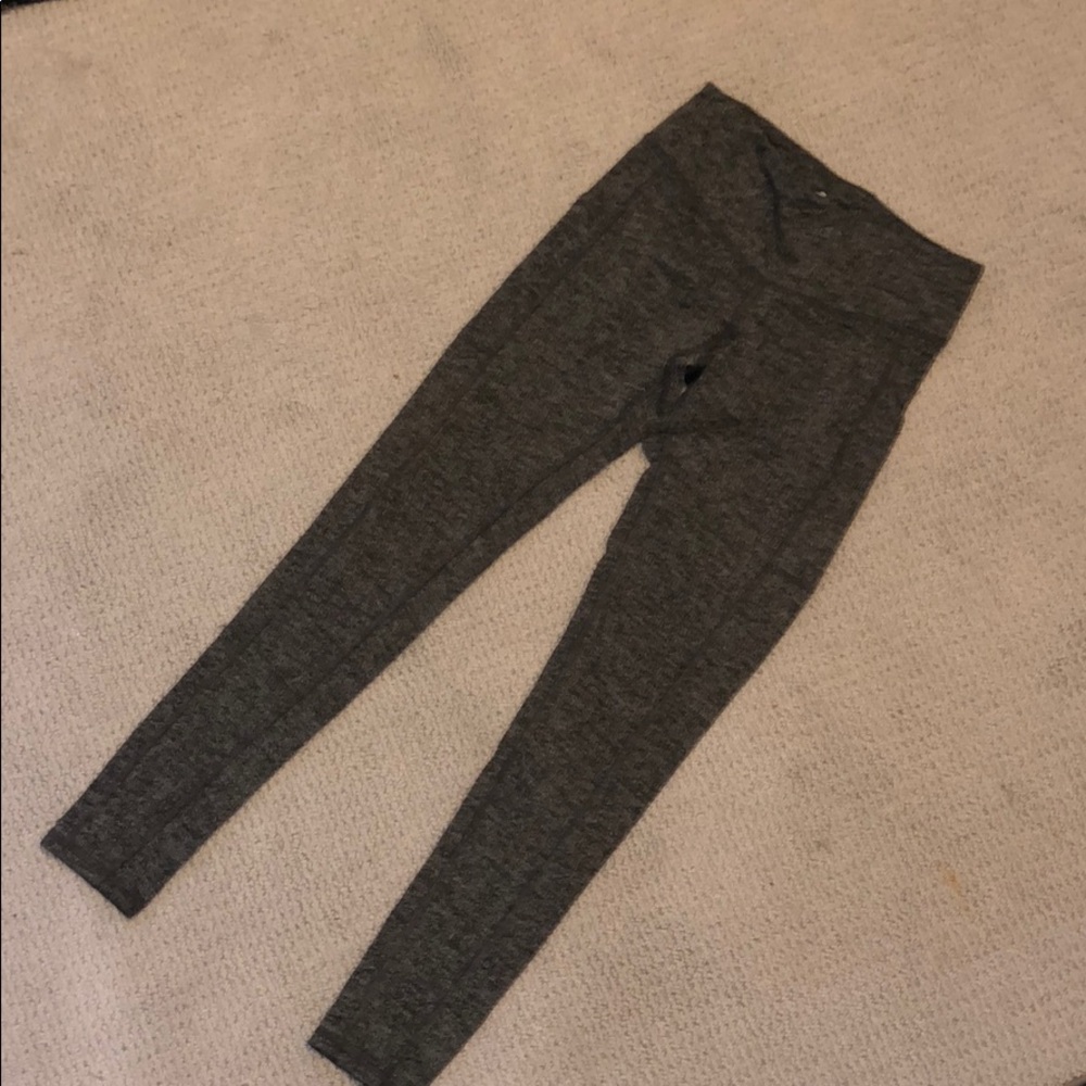 CHAMPION gray pocket leggings- worn ONCE!
